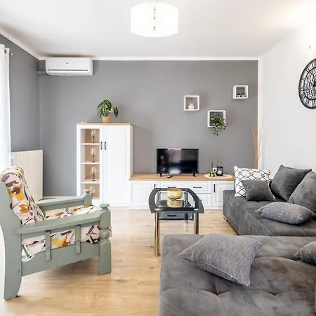 Stunning In Bresca With Wifi Appartamento