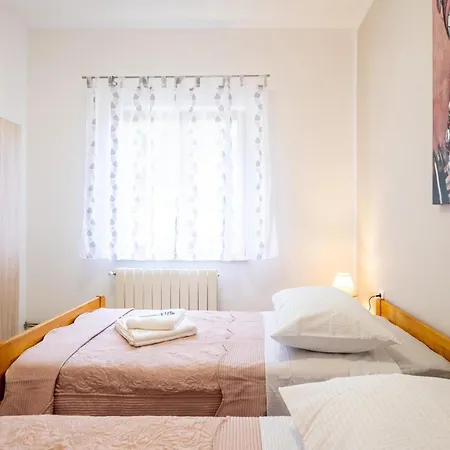 Appartamento Stunning In Bresca With Wifi *